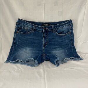 judy blue women’s jean shorts - size 29